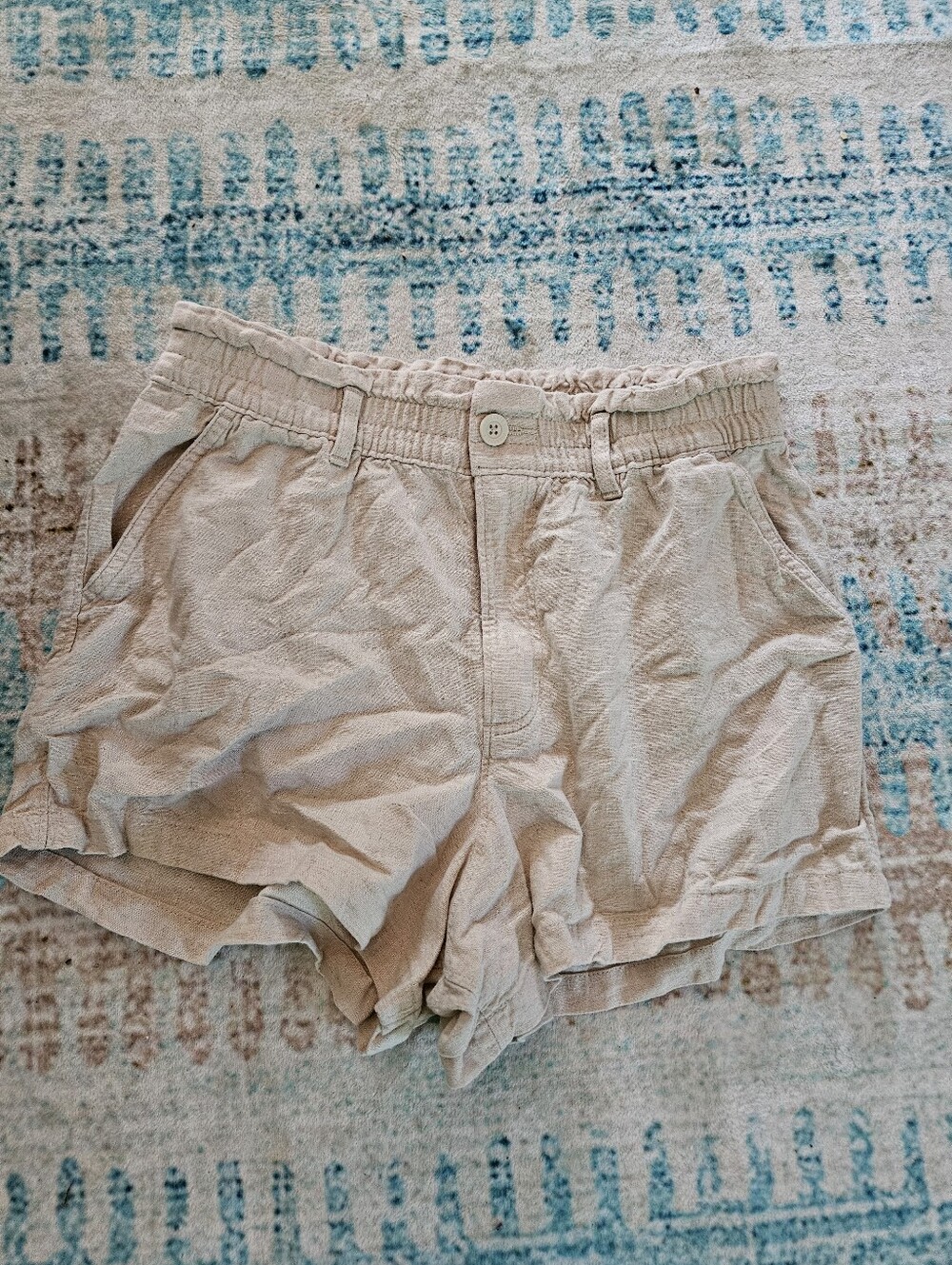 Women's Casual Elastic-Waist Beige Shorts